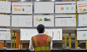 严峻的未来：因AI砍掉10%白领，亚马逊下一步要实现75%的运营自动化，数十万蓝领岗位也不保？