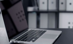 “举牌老手”长城人寿，因举牌违规领警示函